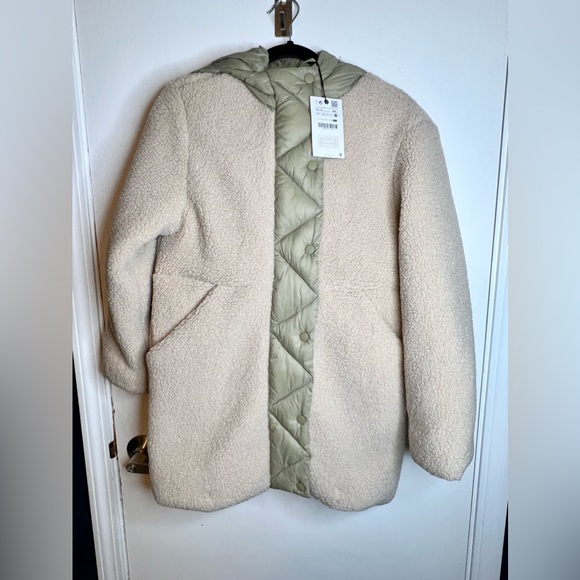 Zara Kids Contrasting Faux Shearling Coat - Picture 4 of 10